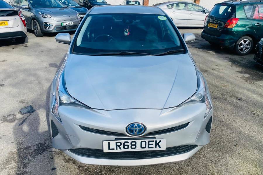 Toyota Prius Hybrid (2018) for hire from Best Choice Hire
