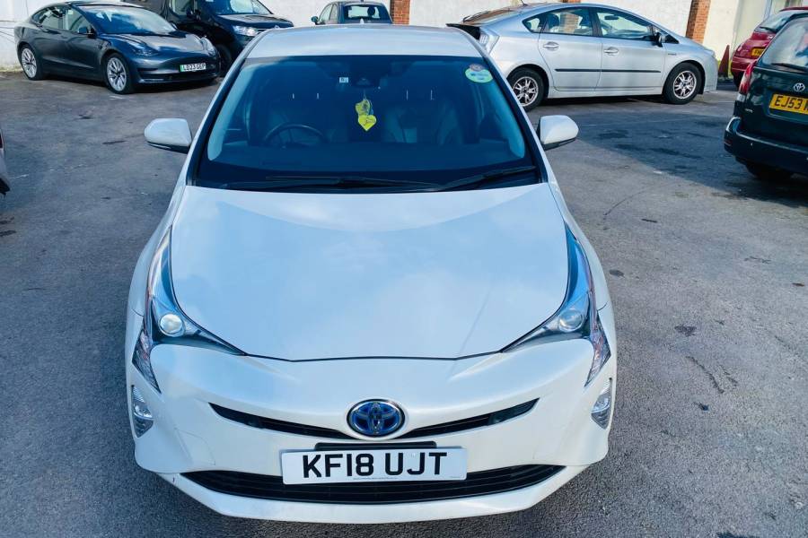 Toyota Prius Hybrid (2018) for hire from Best Choice Hire